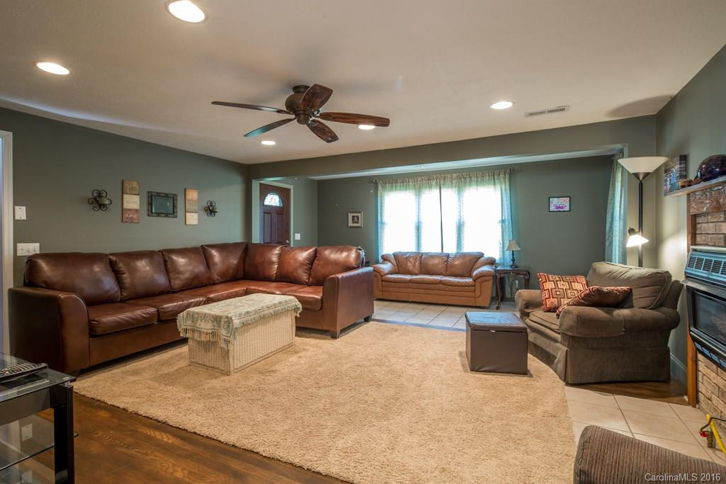 203 Regan Street #N/A - Photo 4