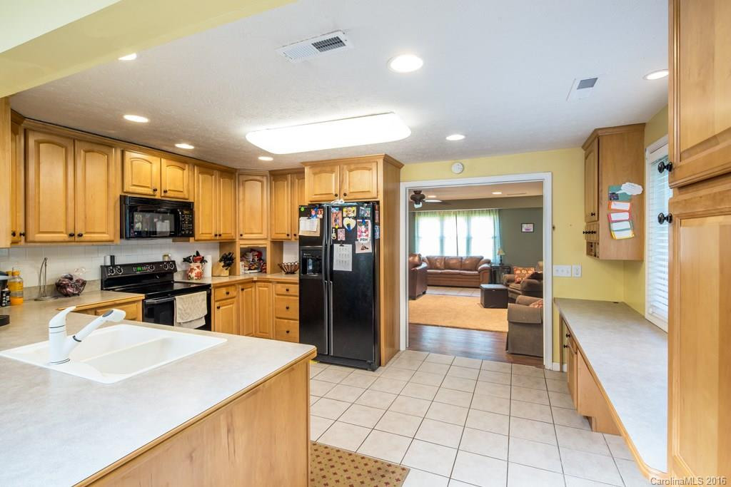 203 Regan Street #N/A - Photo 8
