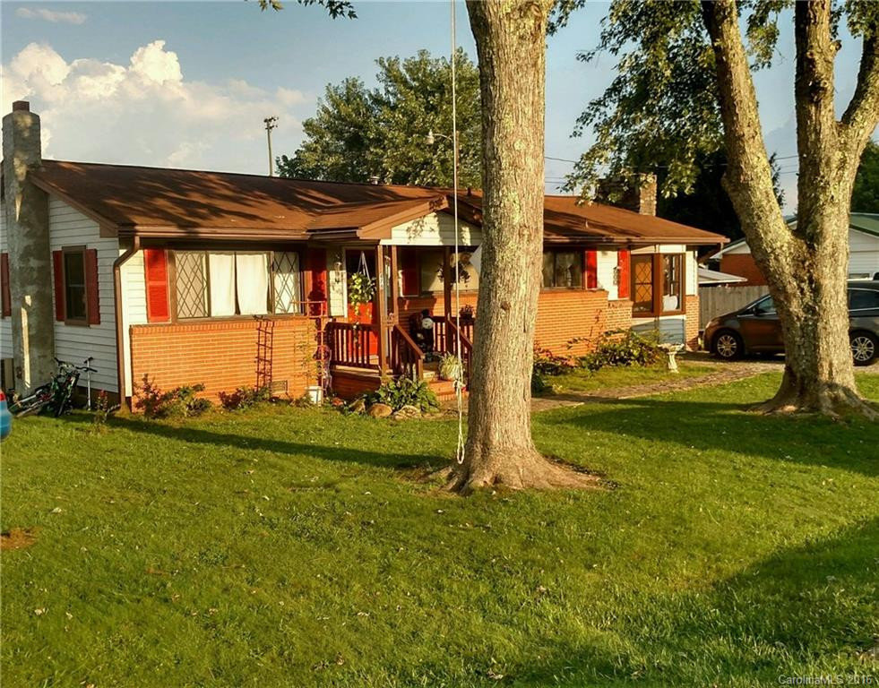 476 Pisgah Drive - Photo 2