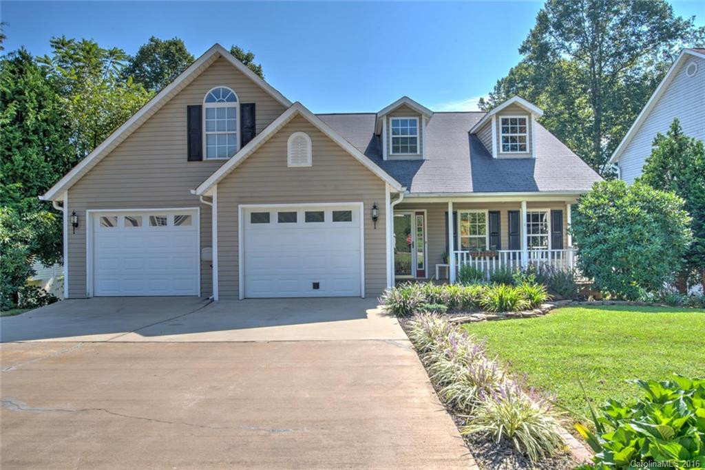 5 Westmont Drive - Photo 2