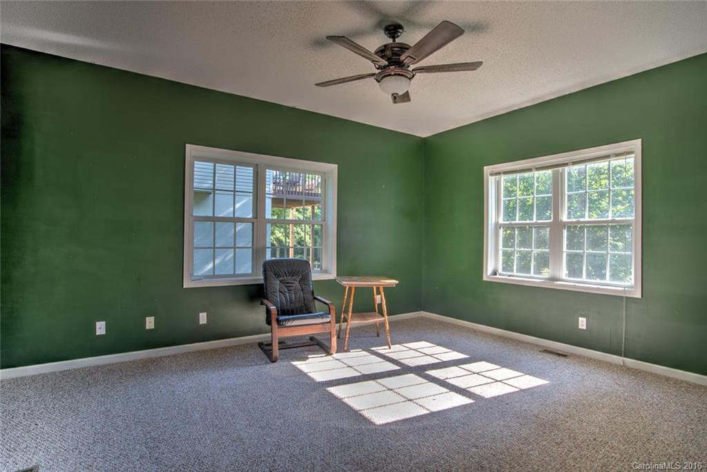 5 Westmont Drive - Photo 14