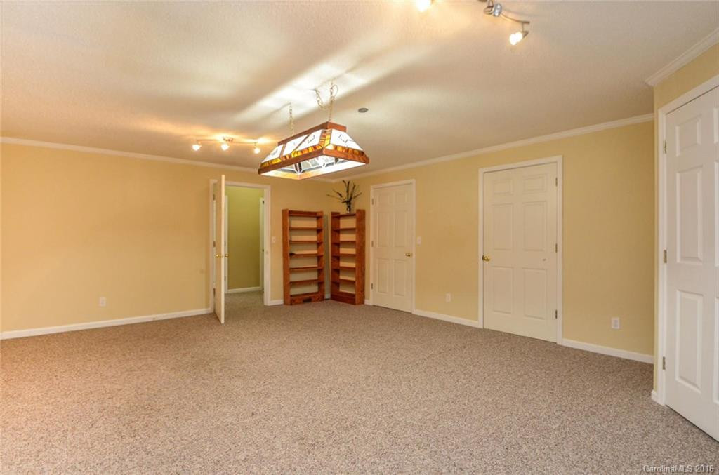 5 Westmont Drive - Photo 15