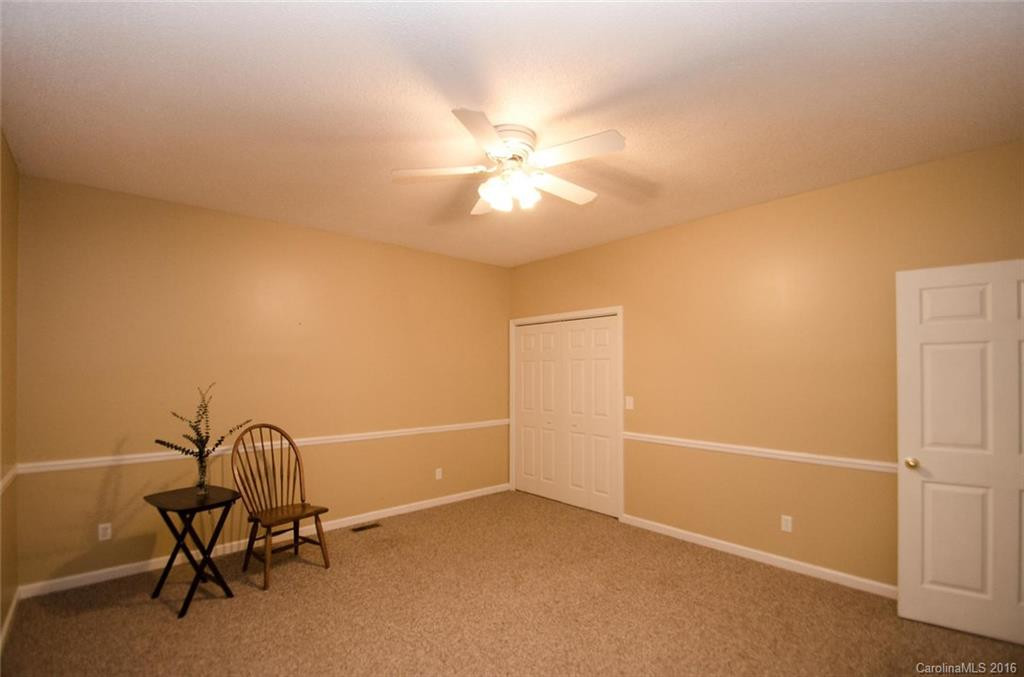 5 Westmont Drive - Photo 16