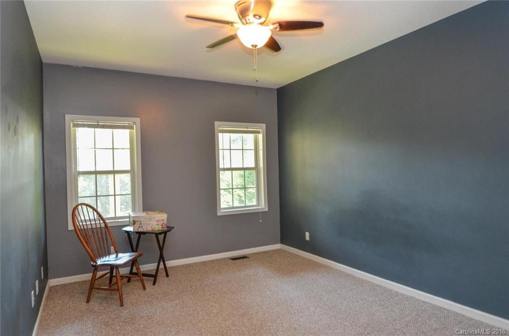 5 Westmont Drive - Photo 17