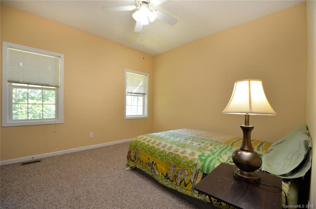 5 Westmont Drive - Photo 18