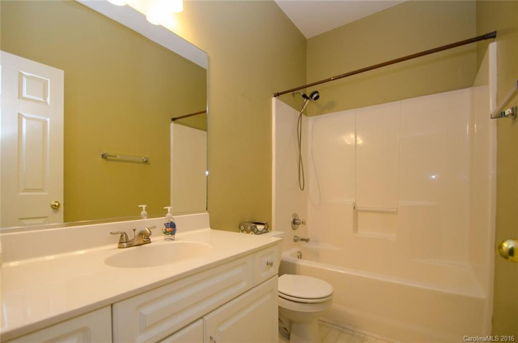 5 Westmont Drive - Photo 19
