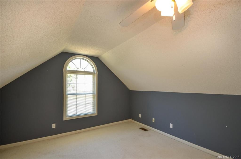 5 Westmont Drive - Photo 20