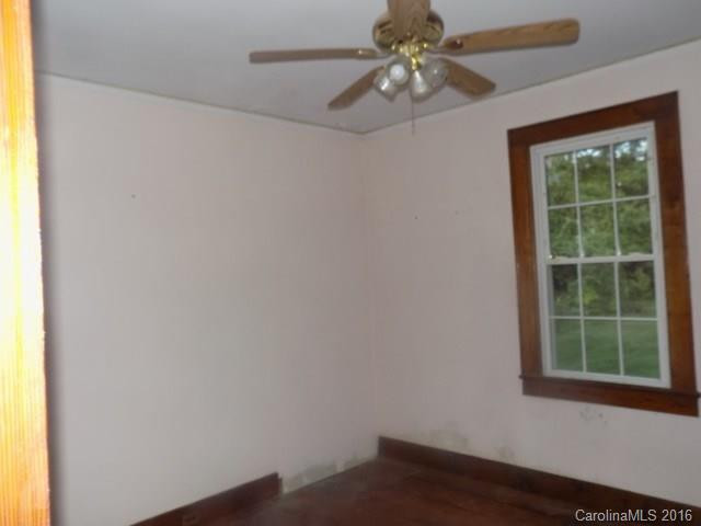 5621 US 221a Highway - Photo 7