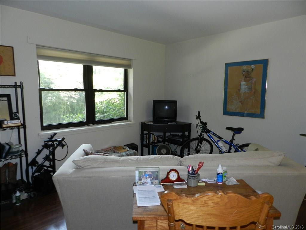 615 Biltmore Avenue #O-4 - Photo 3