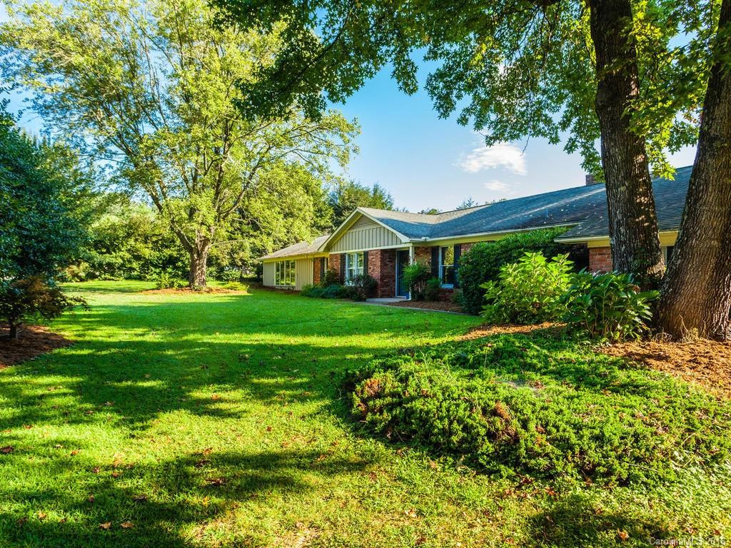 308 Crooked Creek Road - Photo 3