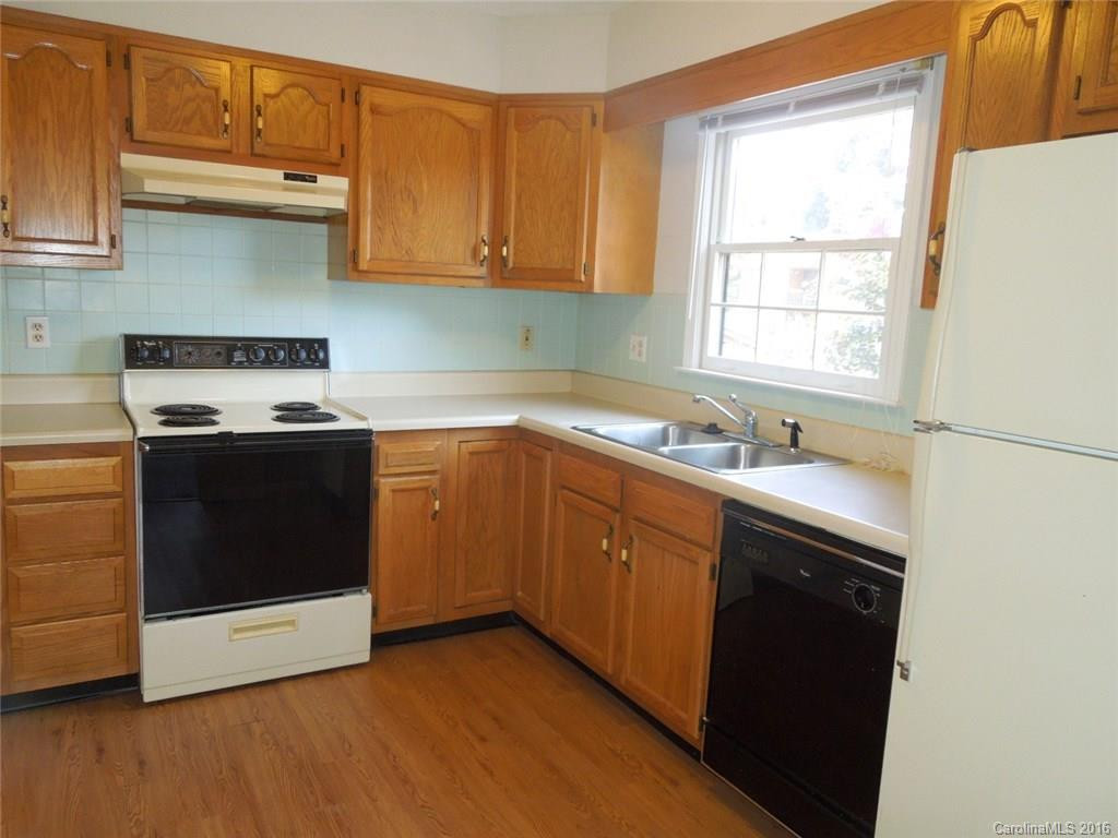 1753 Haywood Manor Road #D-7 CL B Haywood Manor - Photo 2