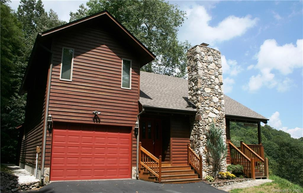 286 Goldenleaf Road