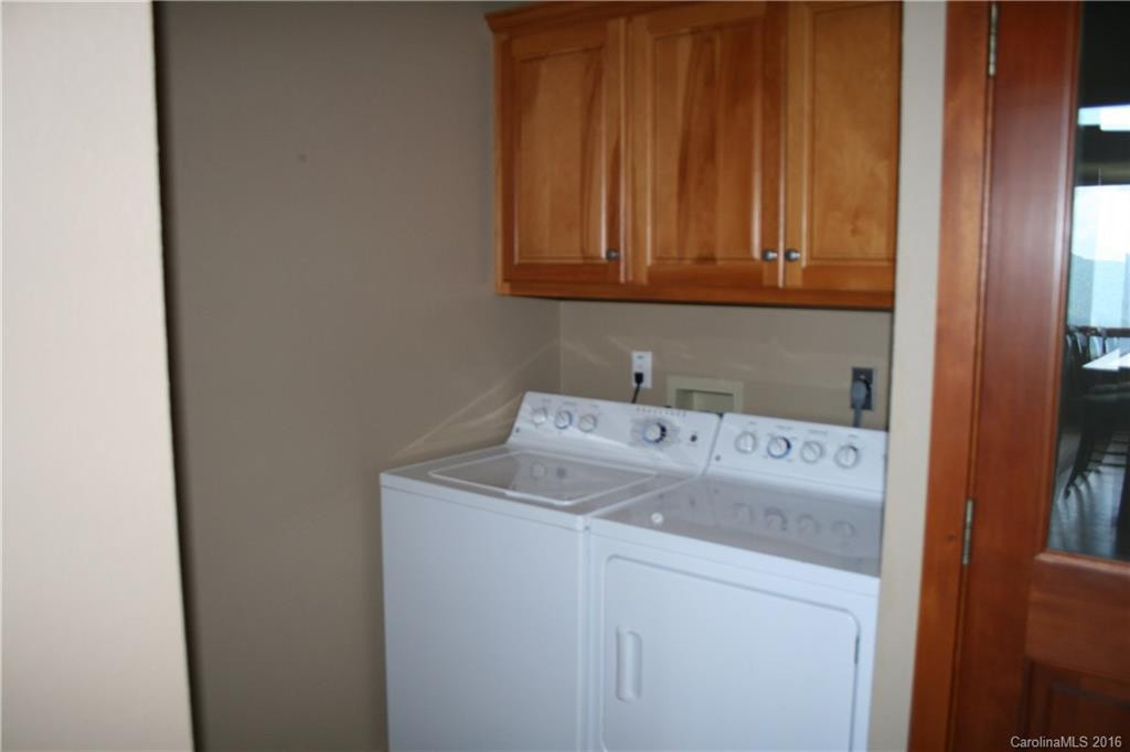 286 Goldenleaf Road - Photo 17