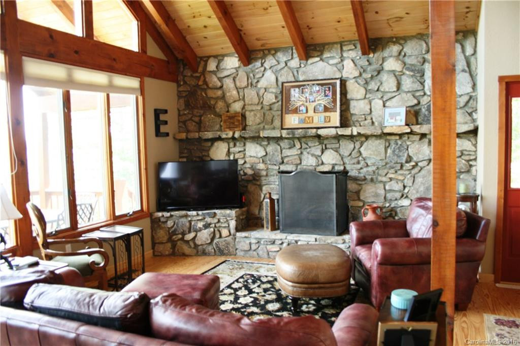 286 Goldenleaf Road - Photo 4