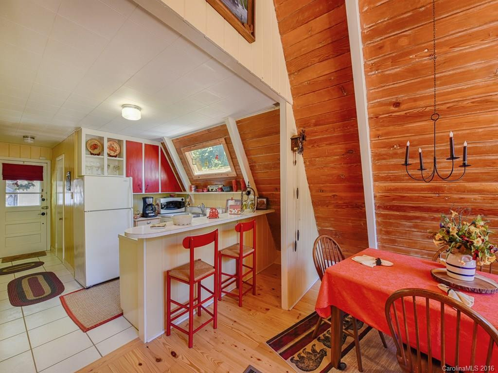96 Lorraine Drive - Photo 6