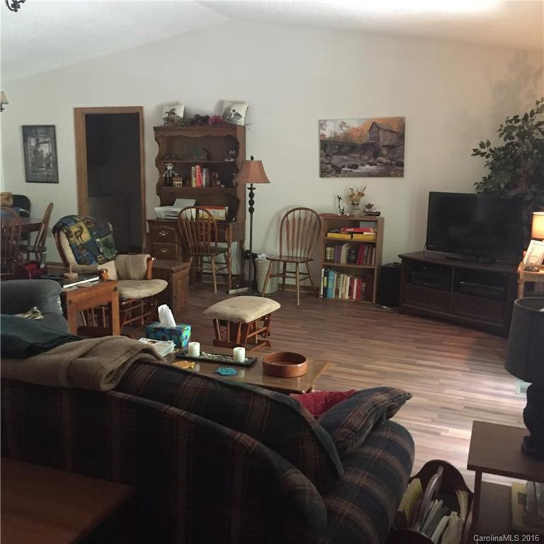 129 Deerfield Drive - Photo 5