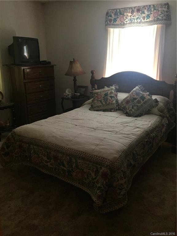 129 Deerfield Drive - Photo 10