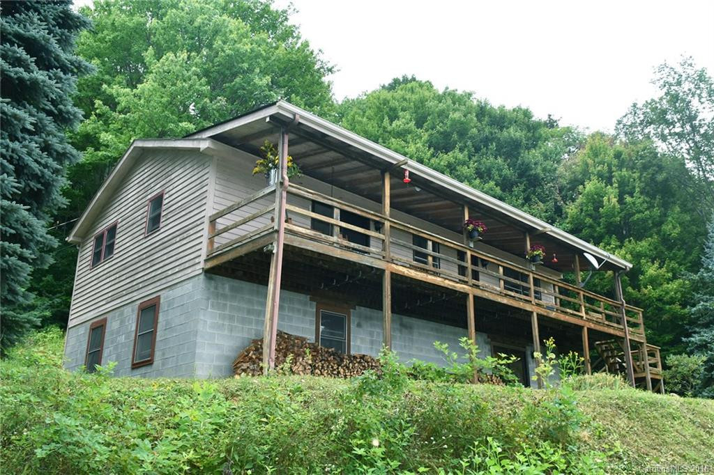 844 Rough Knob Road