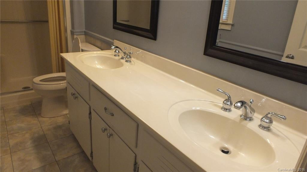 263 Rolling Green Drive - Photo 10