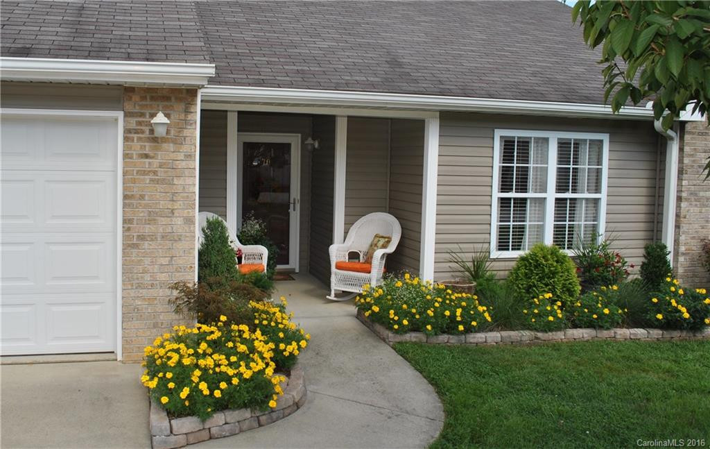 70 Farington Circle #103 - Photo 2