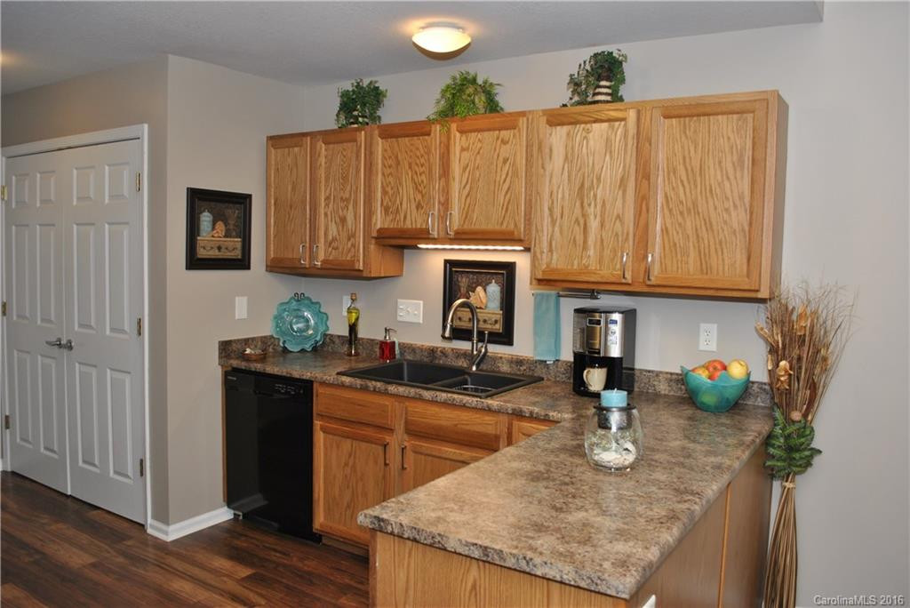 70 Farington Circle #103 - Photo 12