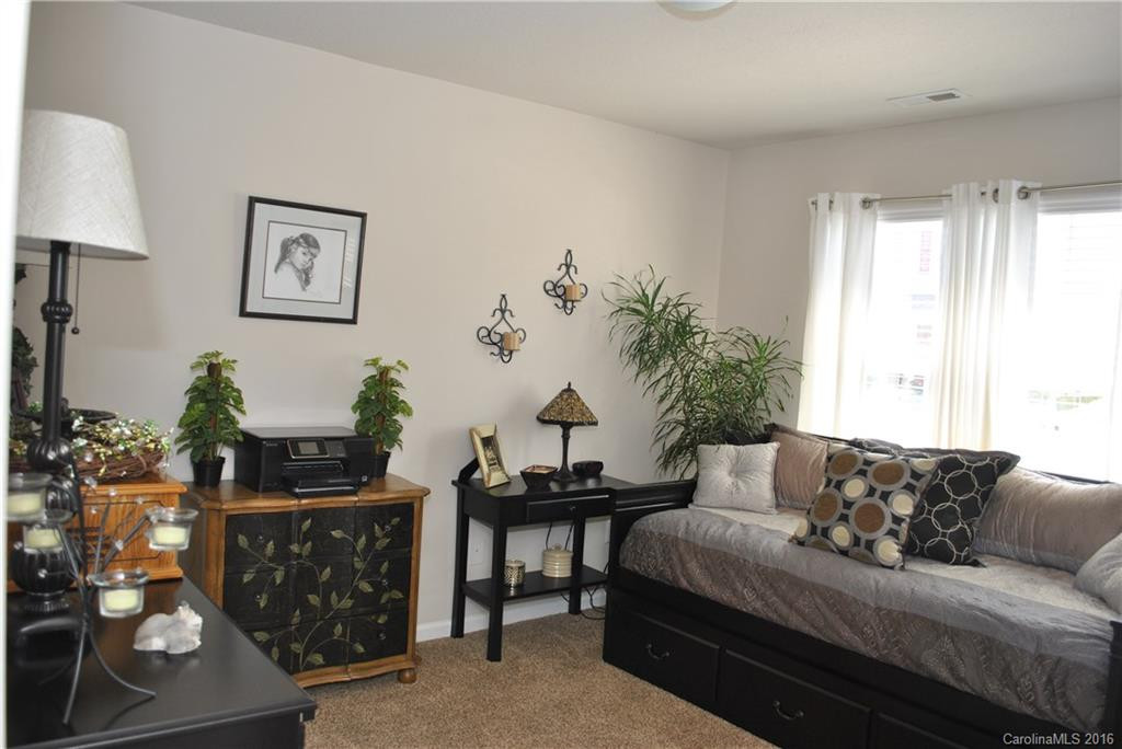 70 Farington Circle #103 - Photo 16