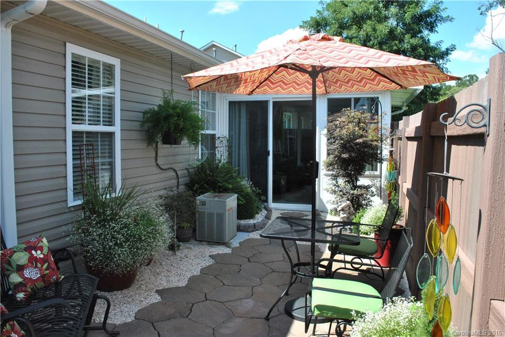 70 Farington Circle #103 - Photo 24