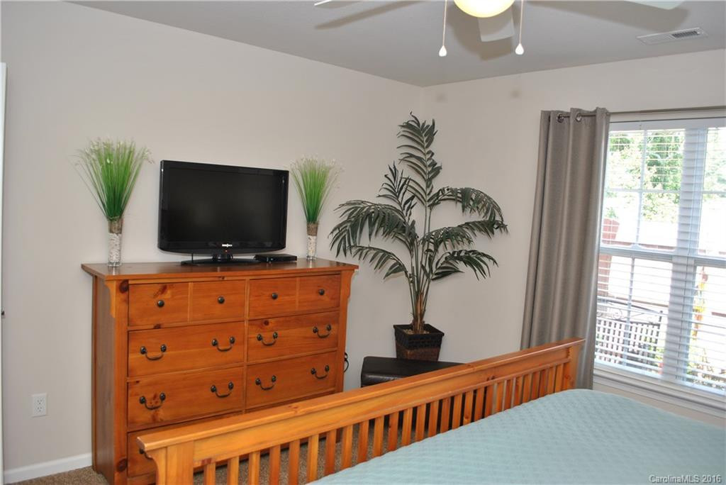 70 Farington Circle #103 - Photo 9