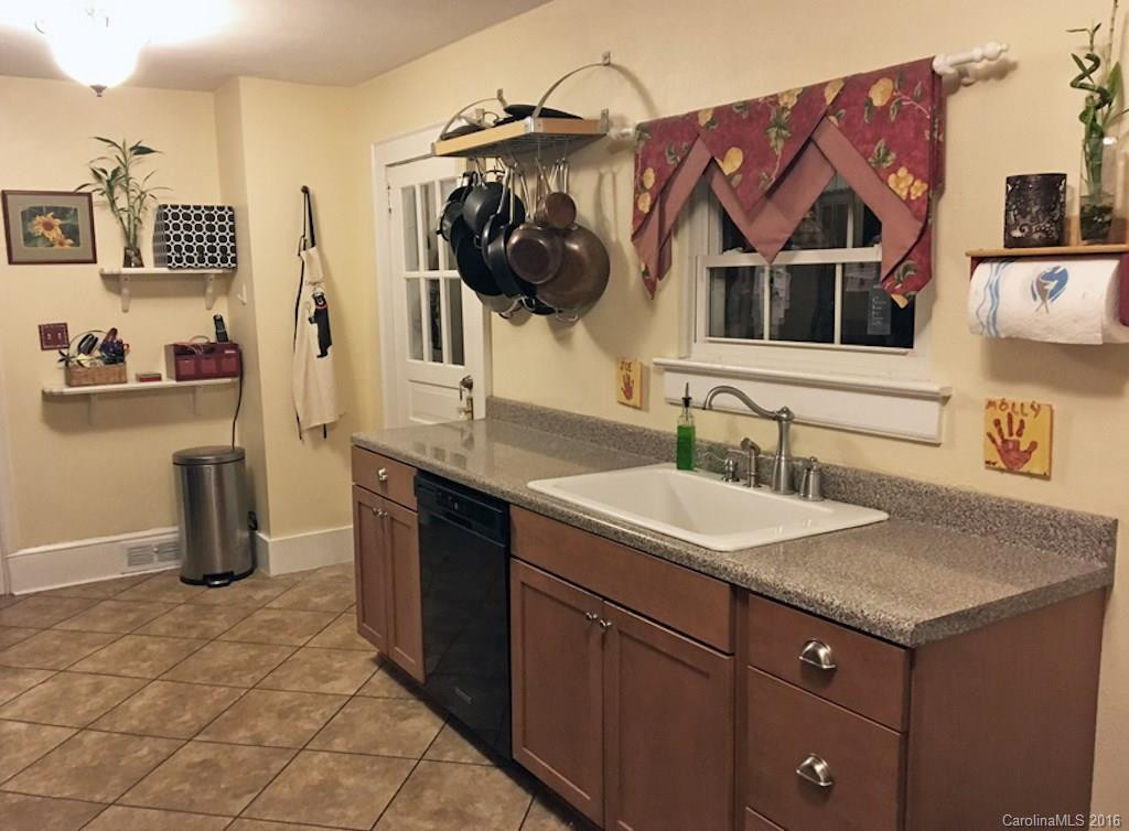 232 Maple Street - Photo 12