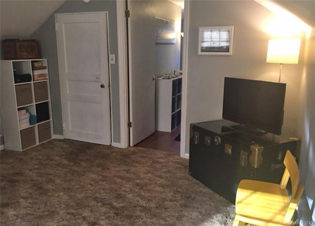 232 Maple Street - Photo 23