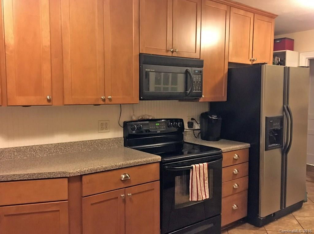 232 Maple Street - Photo 10