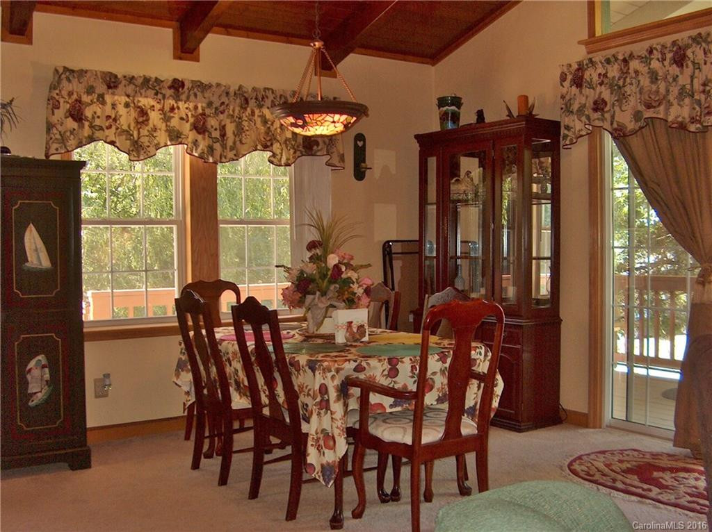 324 Mountain View Drive - Photo 9