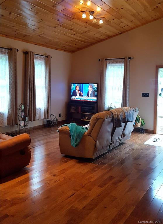 192 Rainbo Drive - Photo 9