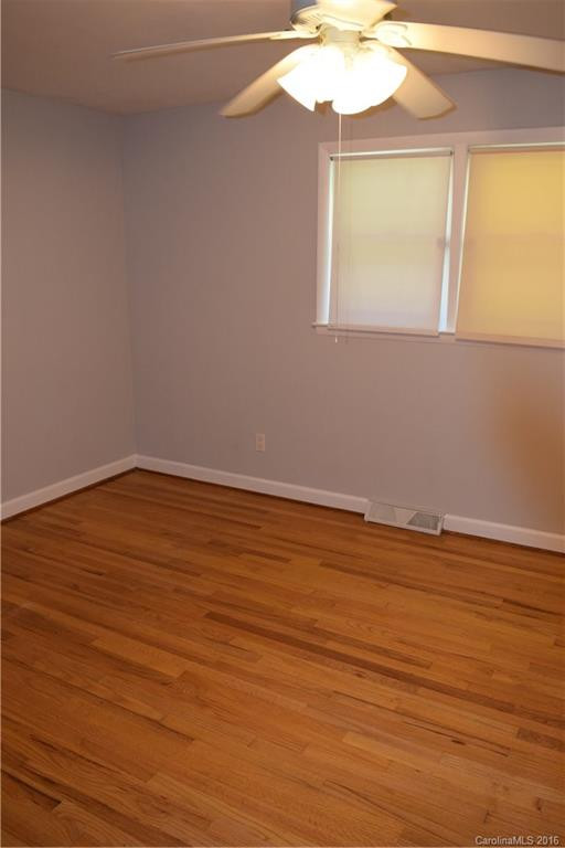 1970 Cambridge Drive - Photo 11