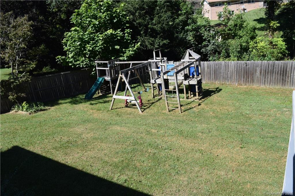 1970 Cambridge Drive - Photo 3