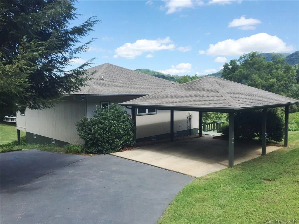 59 Winghaven Heights