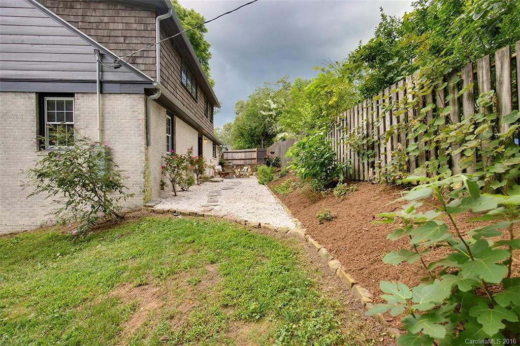 140 Lakeview Avenue - Photo 17