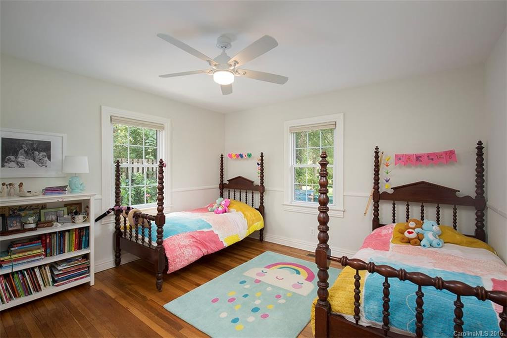 140 Lakeview Avenue - Photo 9