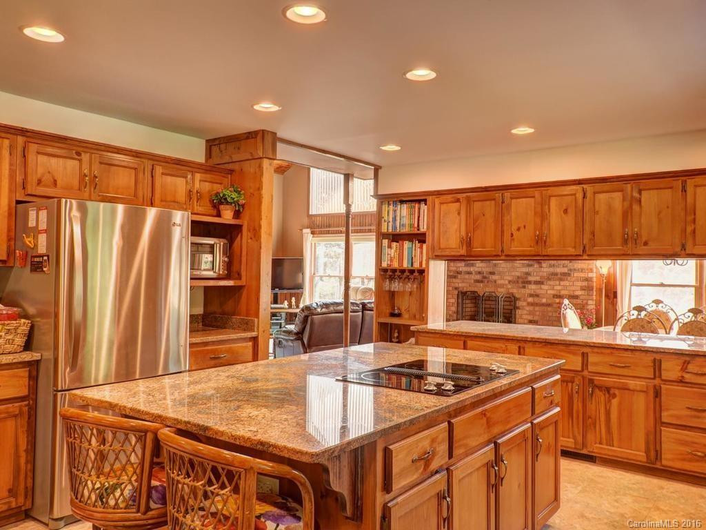 111 Far Side Way - Photo 12