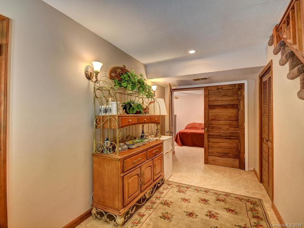 111 Far Side Way - Photo 22