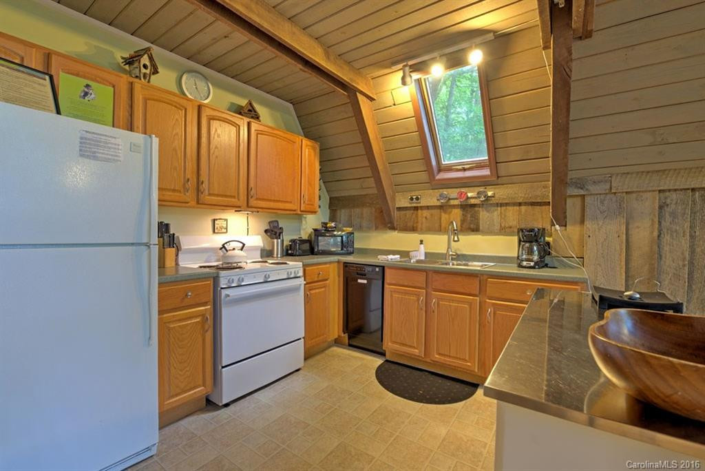 363 Foxden Road - Photo 10