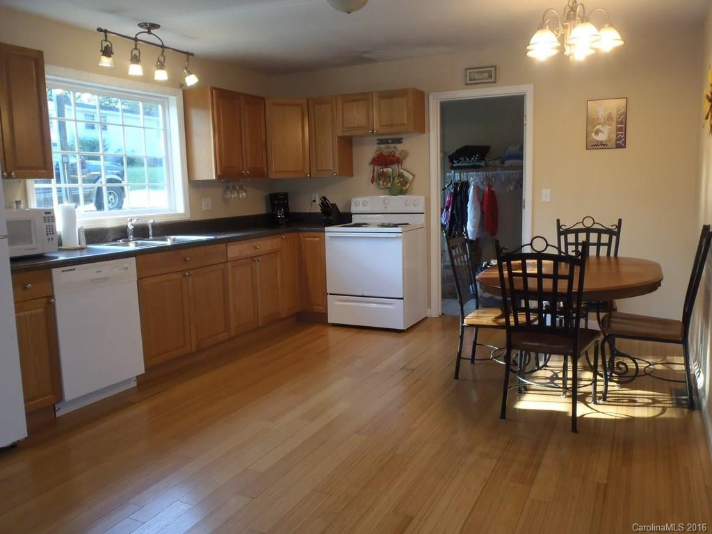 118 Sunset Street - Photo 4