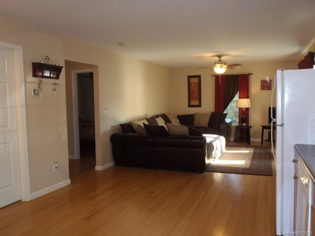 118 Sunset Street - Photo 7