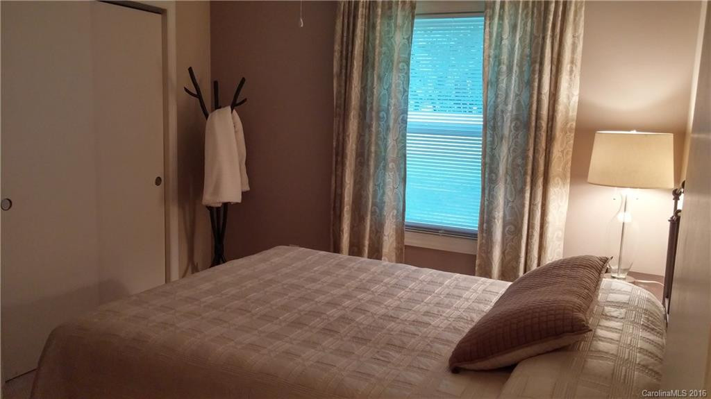 218 Blue Ridge Road - Photo 18