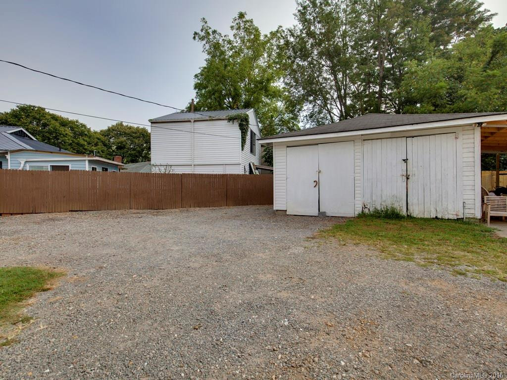 114 Edwards Avenue - Photo 12