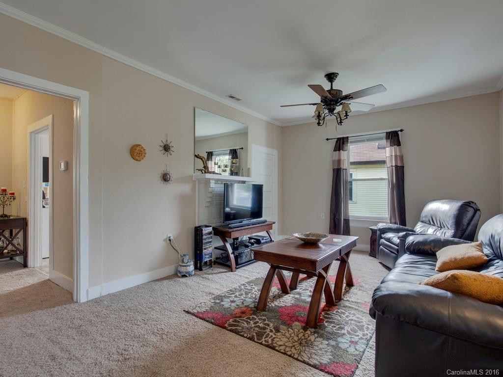 114 Edwards Avenue - Photo 3
