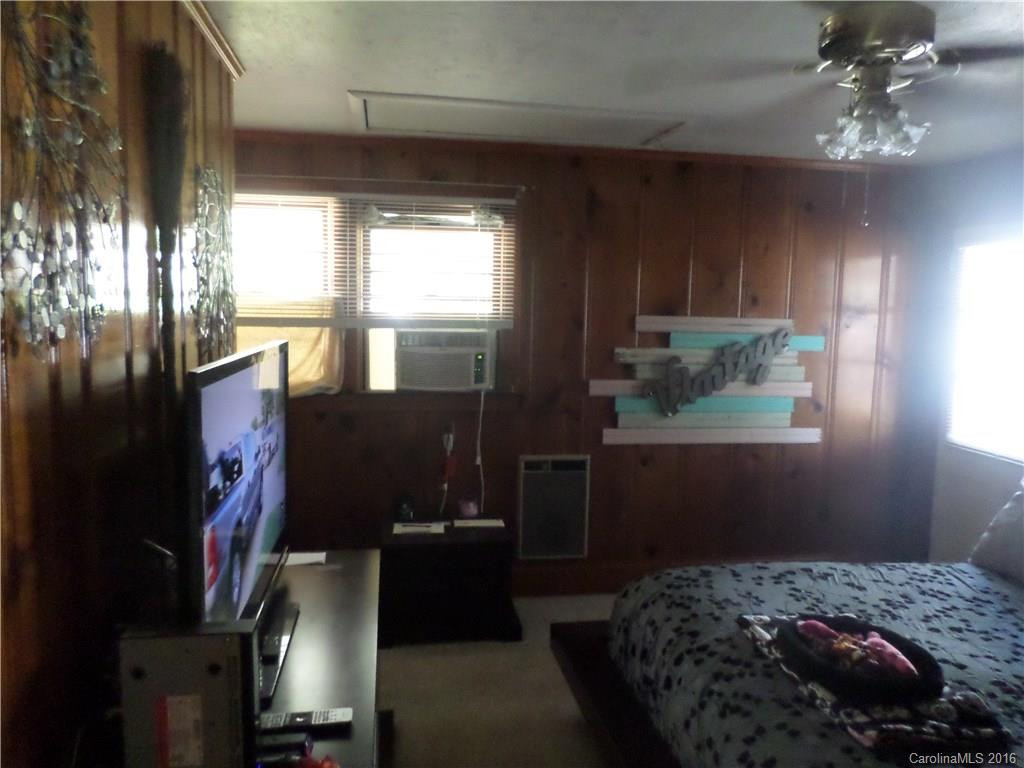 623 Higate Road - Photo 14