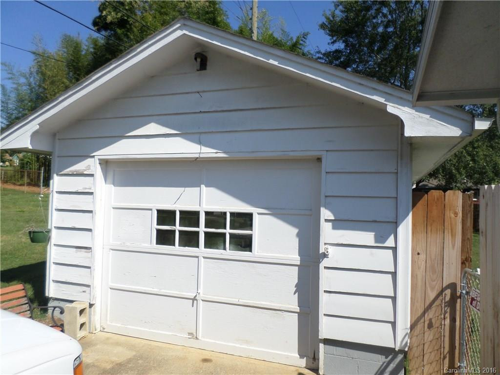 623 Higate Road - Photo 16