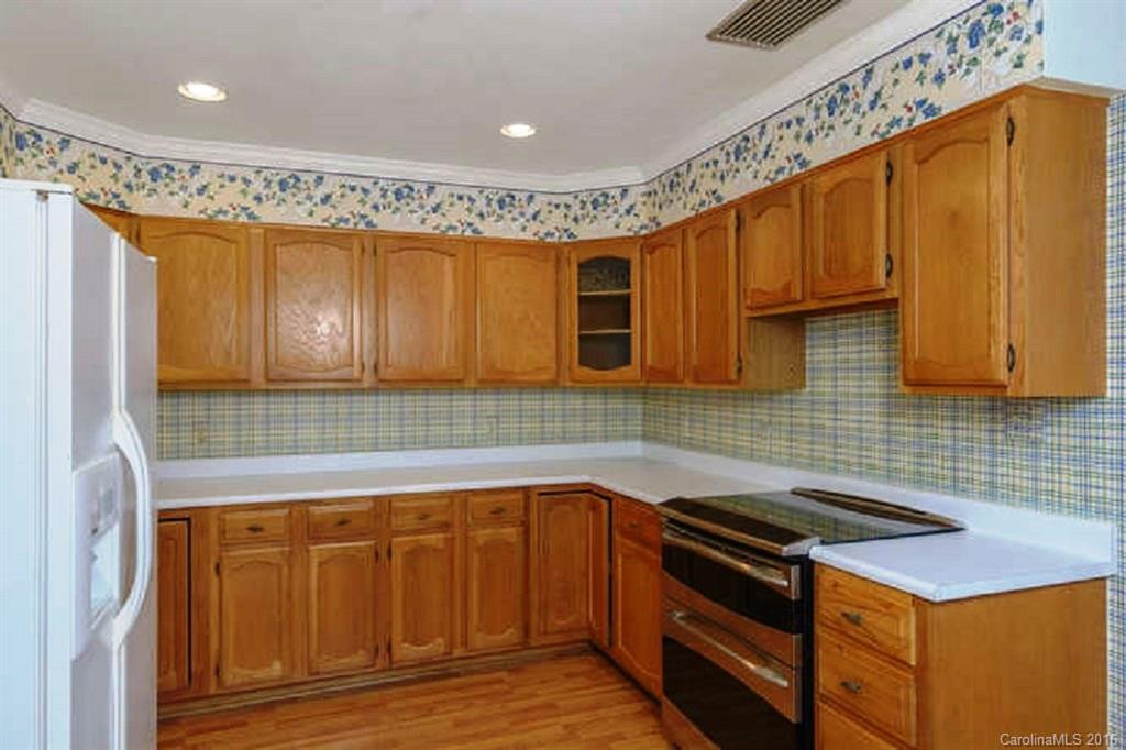 18 Robinhood Road - Photo 7