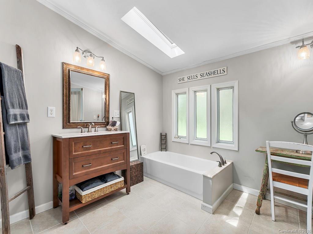 53 Mill Knob Drive - Photo 10